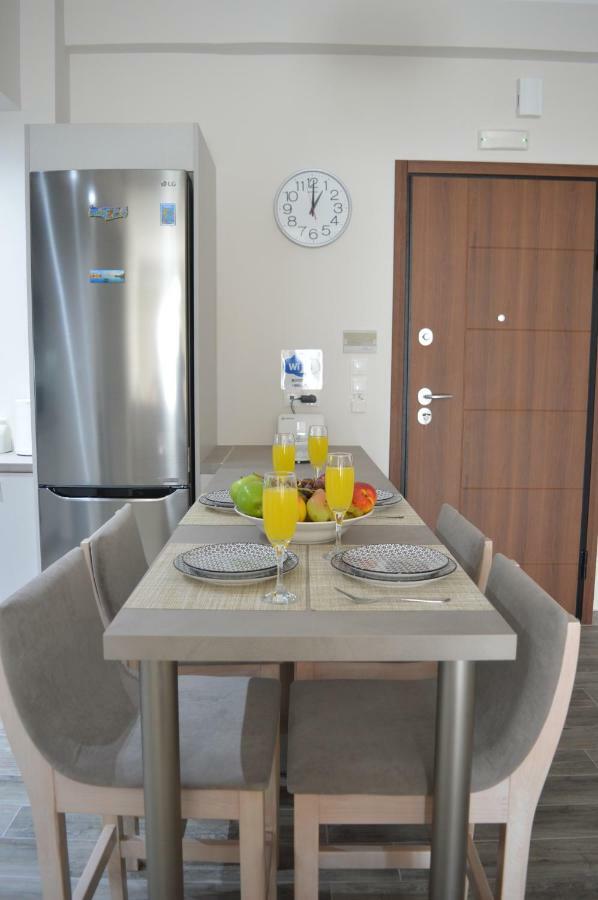 Botonis Bright Spacious Apartment Chania  Exterior foto