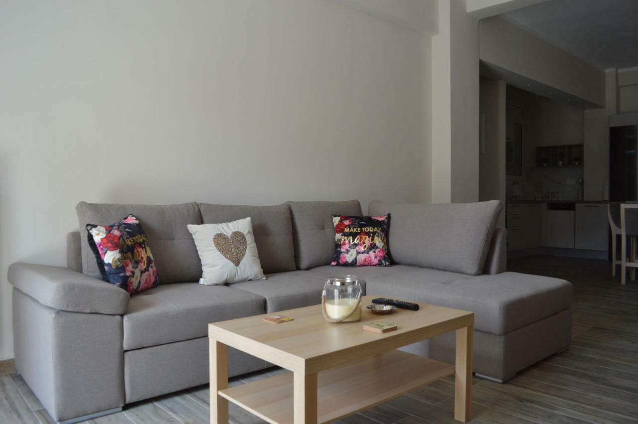 Botonis Bright Spacious Apartment Chania  Exterior foto